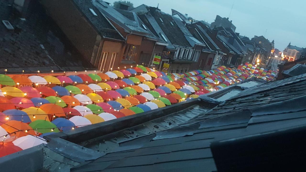 Le Patio Belle Maison En Plein Centre Ville, Avec Grande Terrasse Au Calme Bastogne Zewnętrze zdjęcie